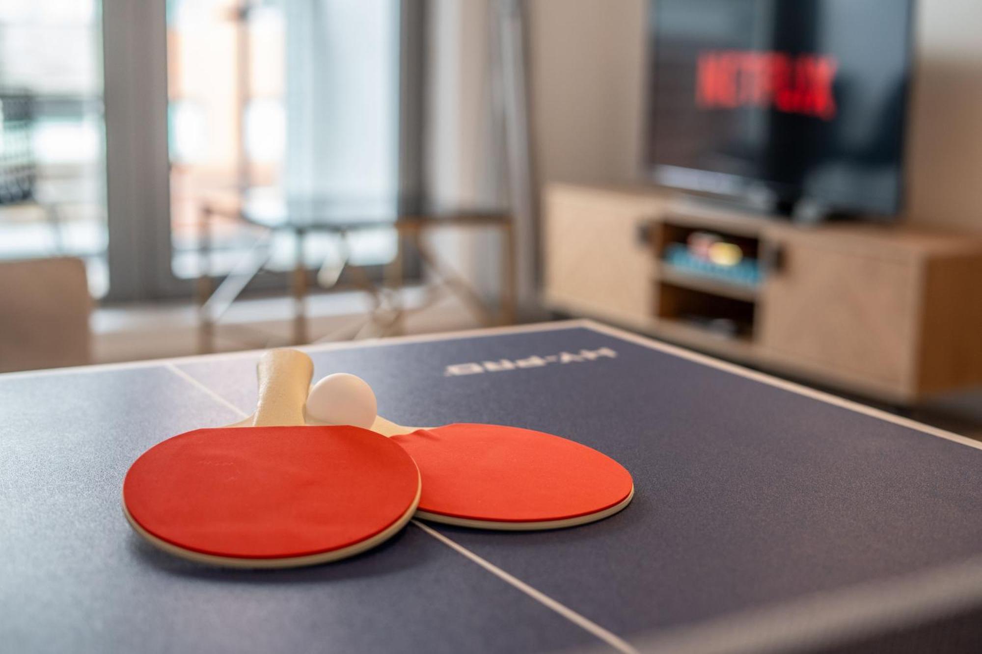 Central Suite Near Mailbox, King Bed, Ping Pong, Netflix, Sleeps 4 Бирмингем Экстерьер фото