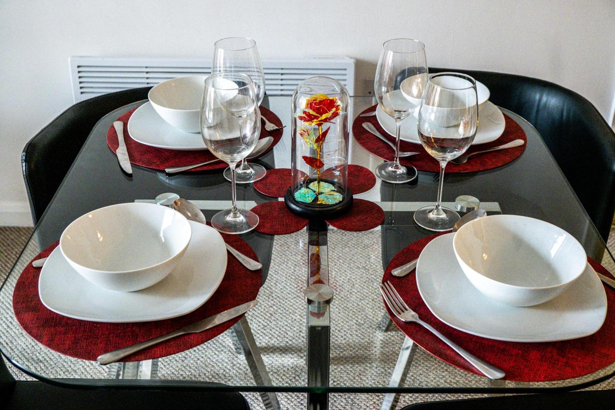 Central Suite Near Mailbox, King Bed, Ping Pong, Netflix, Sleeps 4 Бирмингем Экстерьер фото
