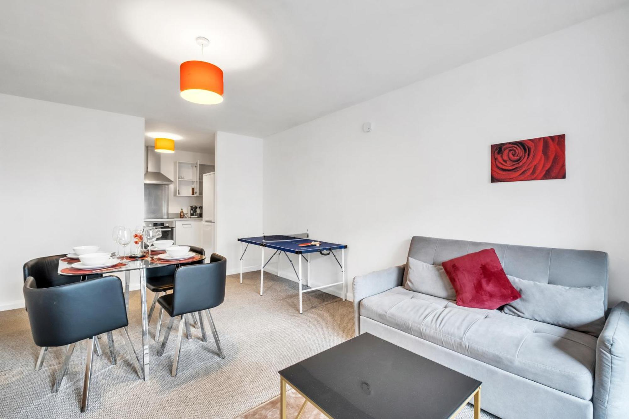 Central Suite Near Mailbox, King Bed, Ping Pong, Netflix, Sleeps 4 Бирмингем Экстерьер фото