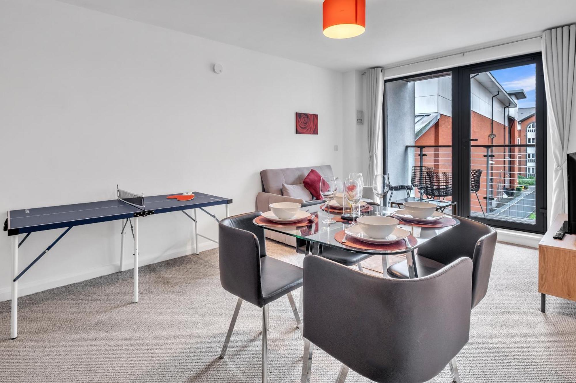 Central Suite Near Mailbox, King Bed, Ping Pong, Netflix, Sleeps 4 Бирмингем Экстерьер фото