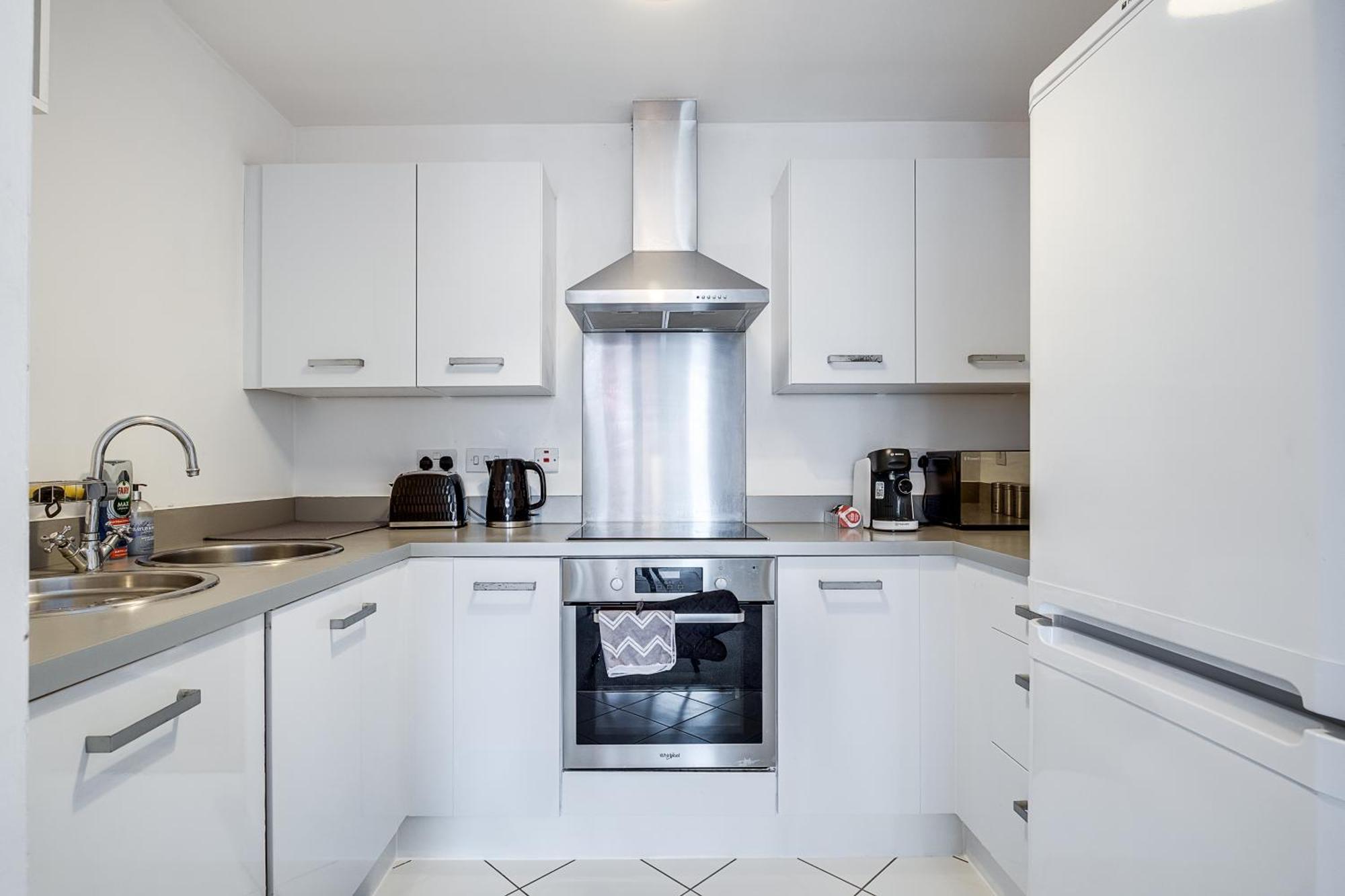 Central Suite Near Mailbox, King Bed, Ping Pong, Netflix, Sleeps 4 Бирмингем Экстерьер фото