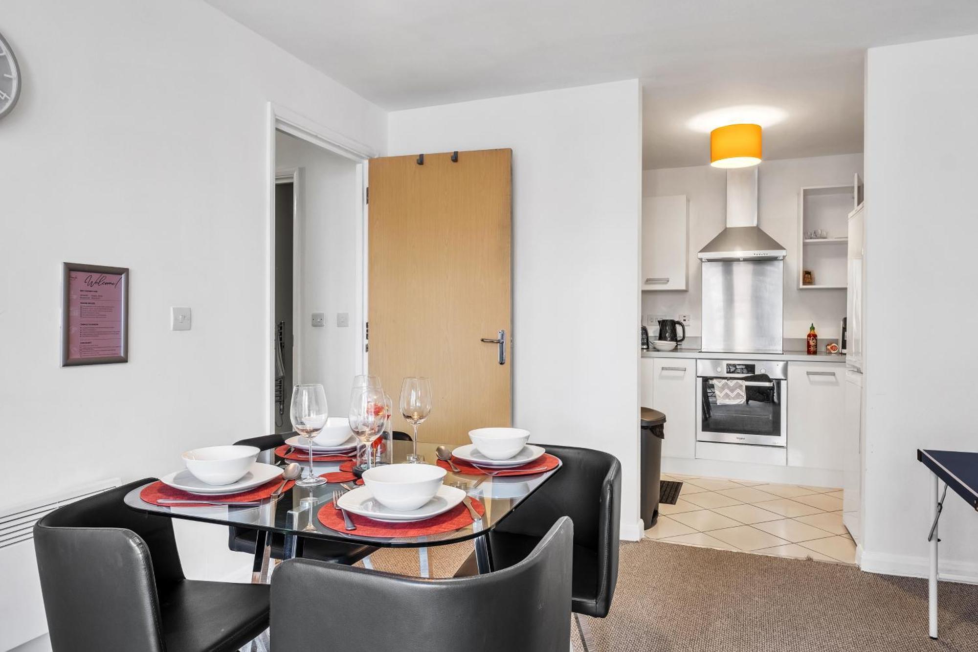 Central Suite Near Mailbox, King Bed, Ping Pong, Netflix, Sleeps 4 Бирмингем Экстерьер фото
